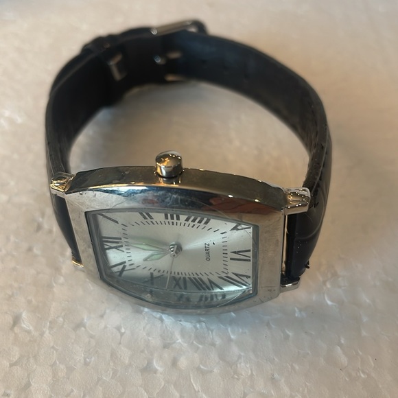 Vintage 90s SKC quartz watch glow-in-the-dark hands black band new battery women - Picture 3 of 7